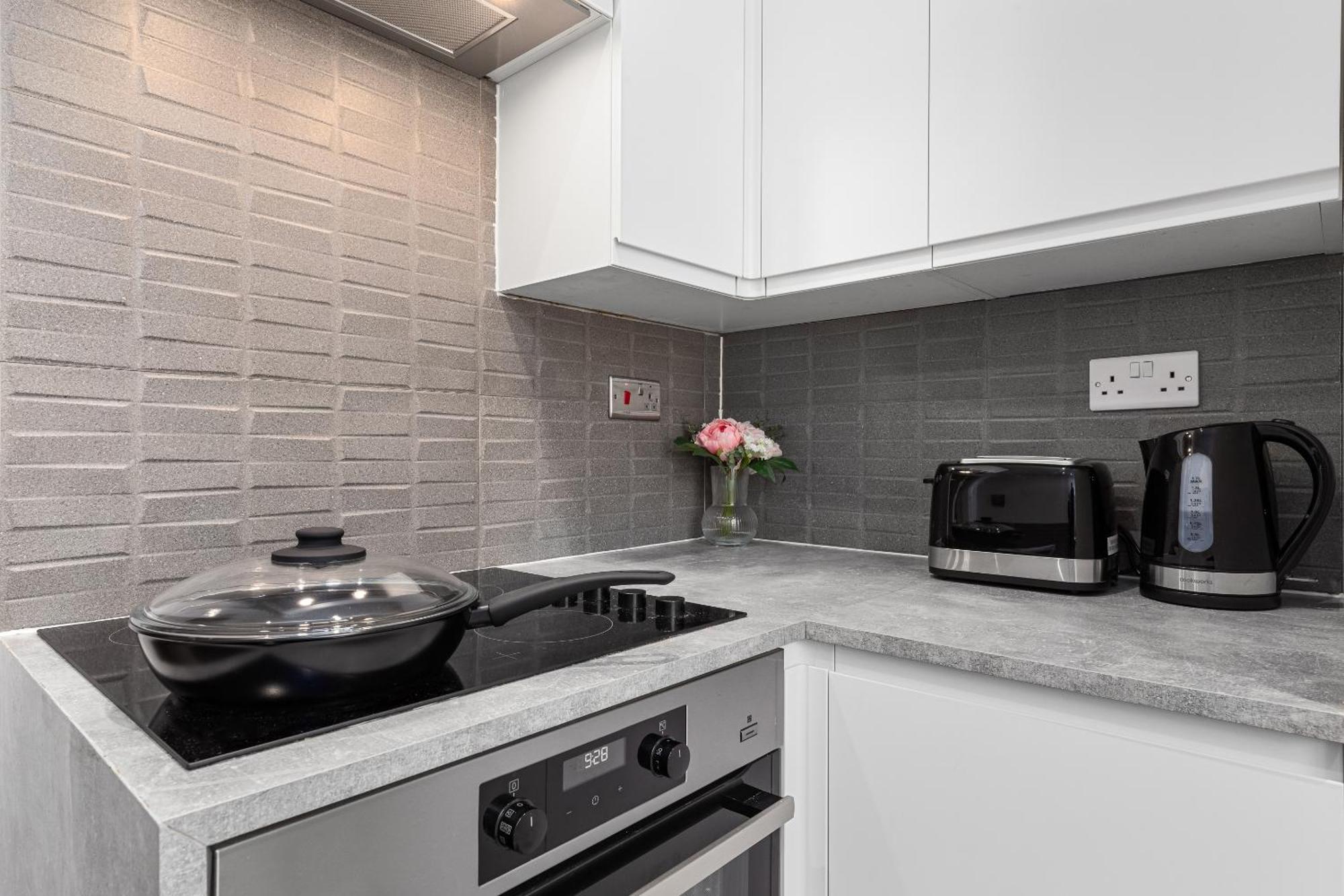 Central London Luxury, Relaxing Apartment! 2 Mins From Paddington Station! Eksteriør bilde